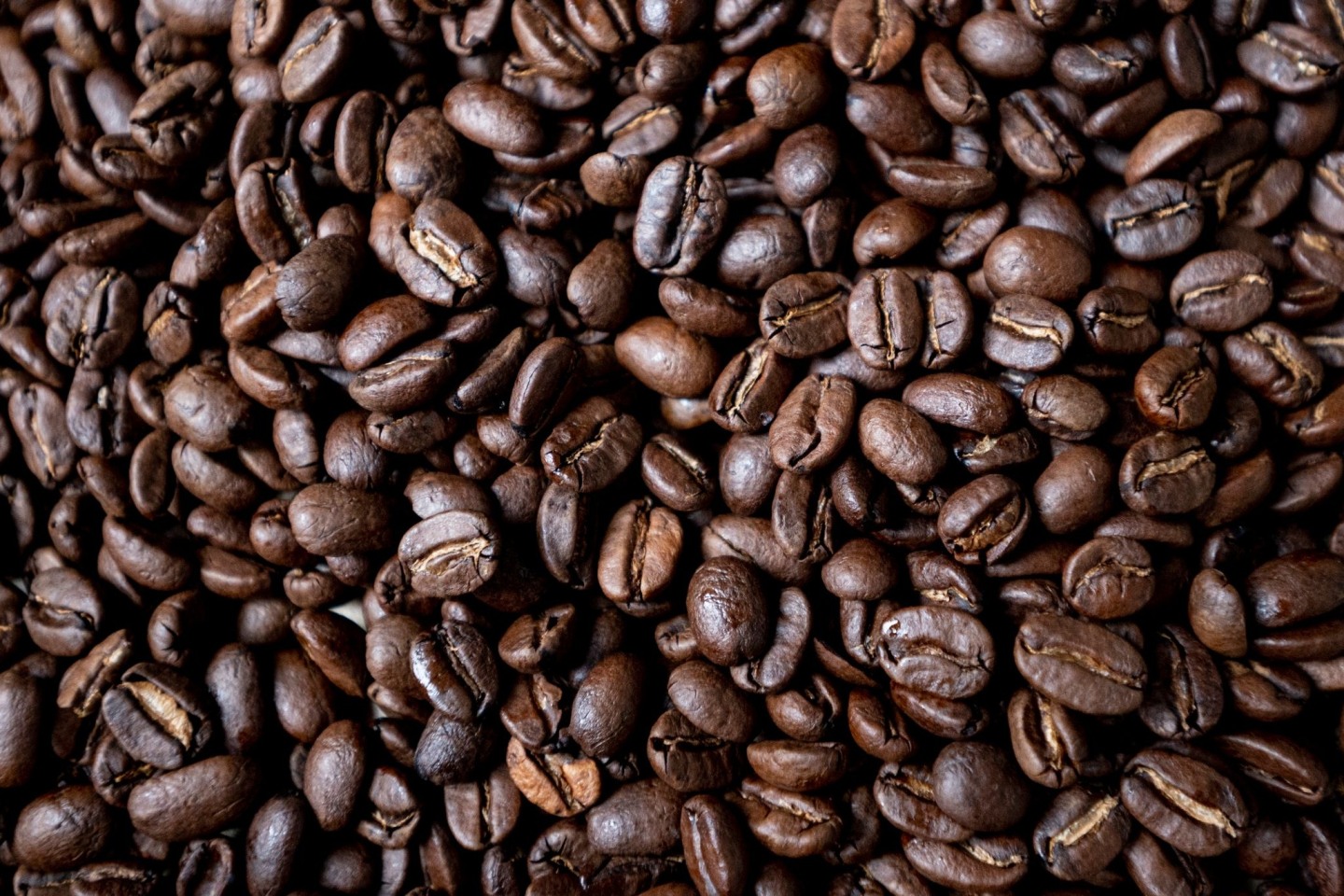 Kaffee ist der Deutschen liebstes Getränk - der Pro-Kopf-Verbrauch lag 2020 bei durchschnittlich 168 Litern.