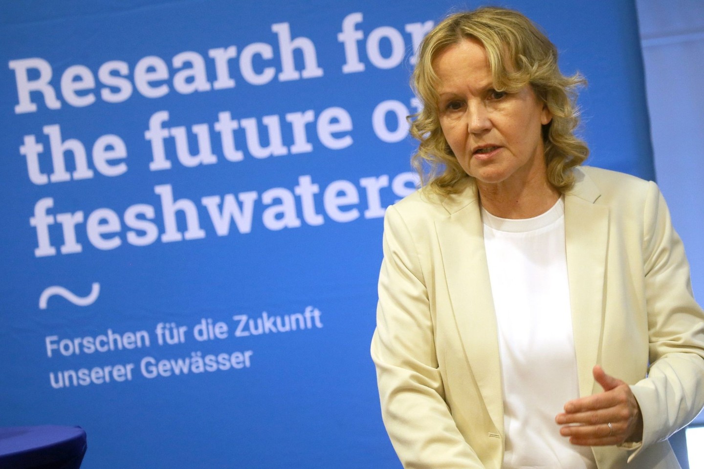Bundesumweltministerin Steffi Lemke besucht das Leibnitz-Institut für Gewässerökologie.